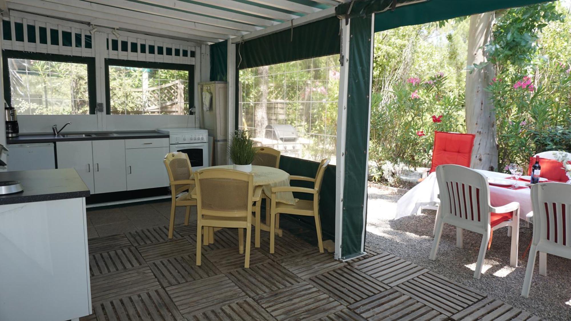 Camping Met Buitenkeuken Op Lei Suves - Joycasa Roquebrune-sur-Argens
