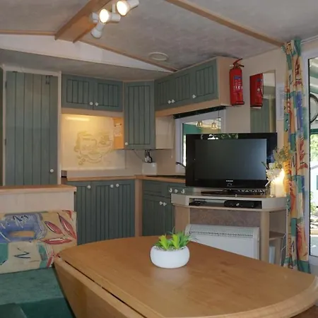 Chalets Met Buitenkeuken Op Camping Lei Suves - Joycasa Roquebrune-sur Argens Extérieur photo