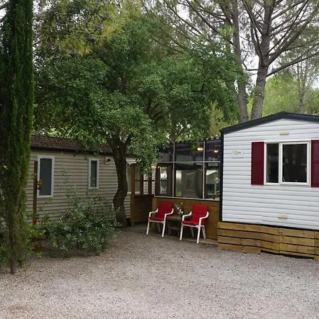 Chalets Met Buitenkeuken Op Camping Lei Suves - Joycasa Roquebrune-sur Argens Extérieur photo
